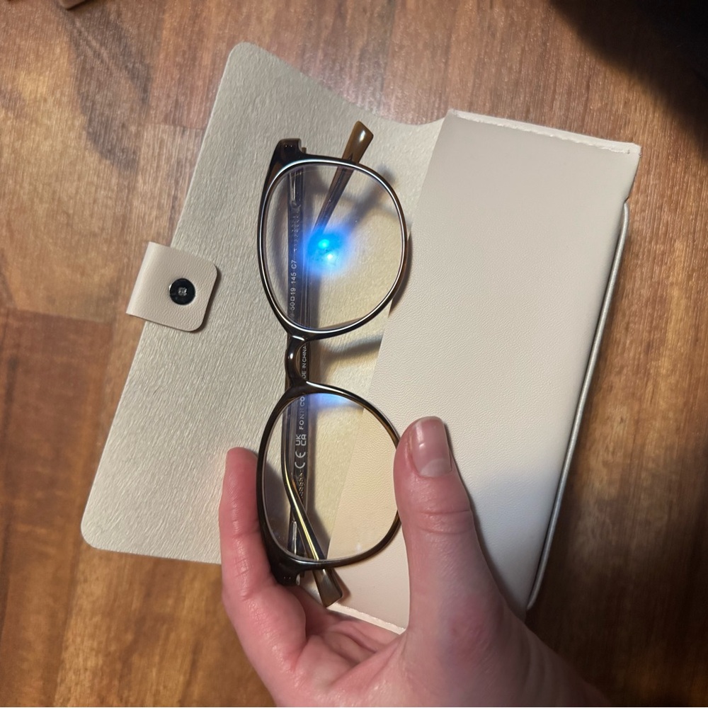 Blue Light Glasses with Cream Case